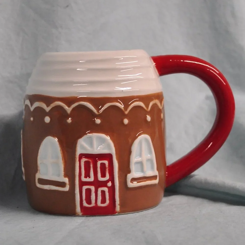 *BOGO mugs* Target WonderShop NWOT mug Gingerbread House (H71)